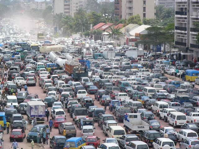 Embouteillages-Kinshasa-FemmExpat